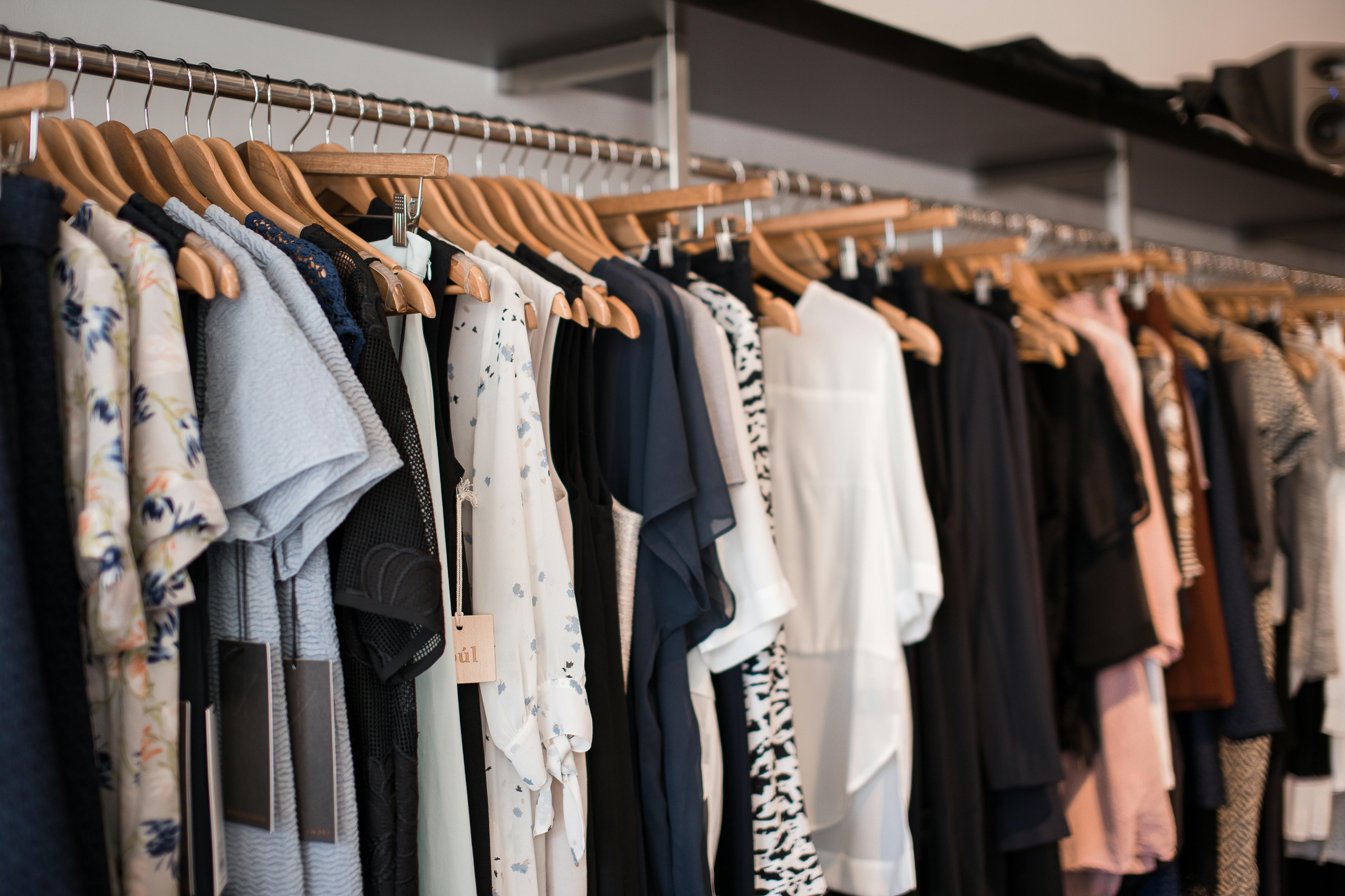 Vêtements et prêt-à-porter